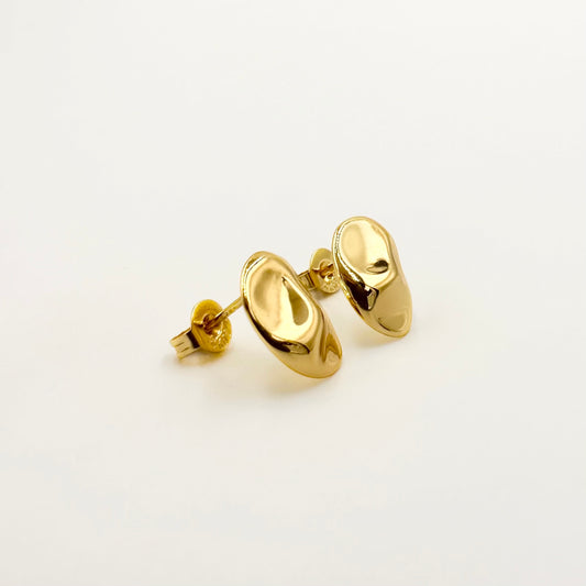 Hammered Oval Stud Earrings | 18k Gold