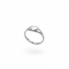 Load image into Gallery viewer, Plain Signet Ring | 925 Sterling Silver | Size 6-10
