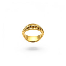 Load image into Gallery viewer, Braided Wave Ring | 18k Gold | Size 6, 7, 8
