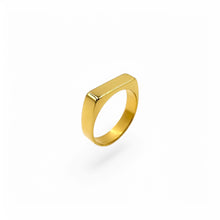 Load image into Gallery viewer, Rectangular Signet Ring | 18k Gold | Size 5-10
