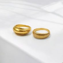 Load image into Gallery viewer, Smooth Braided Dome Ring Band | 18k Gold | Size 6, 7, 8
