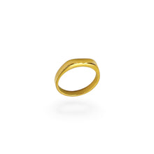 Load image into Gallery viewer, Rounded Rectangular Signet Ring | 18k Gold | Size 6, 7, 8, 9
