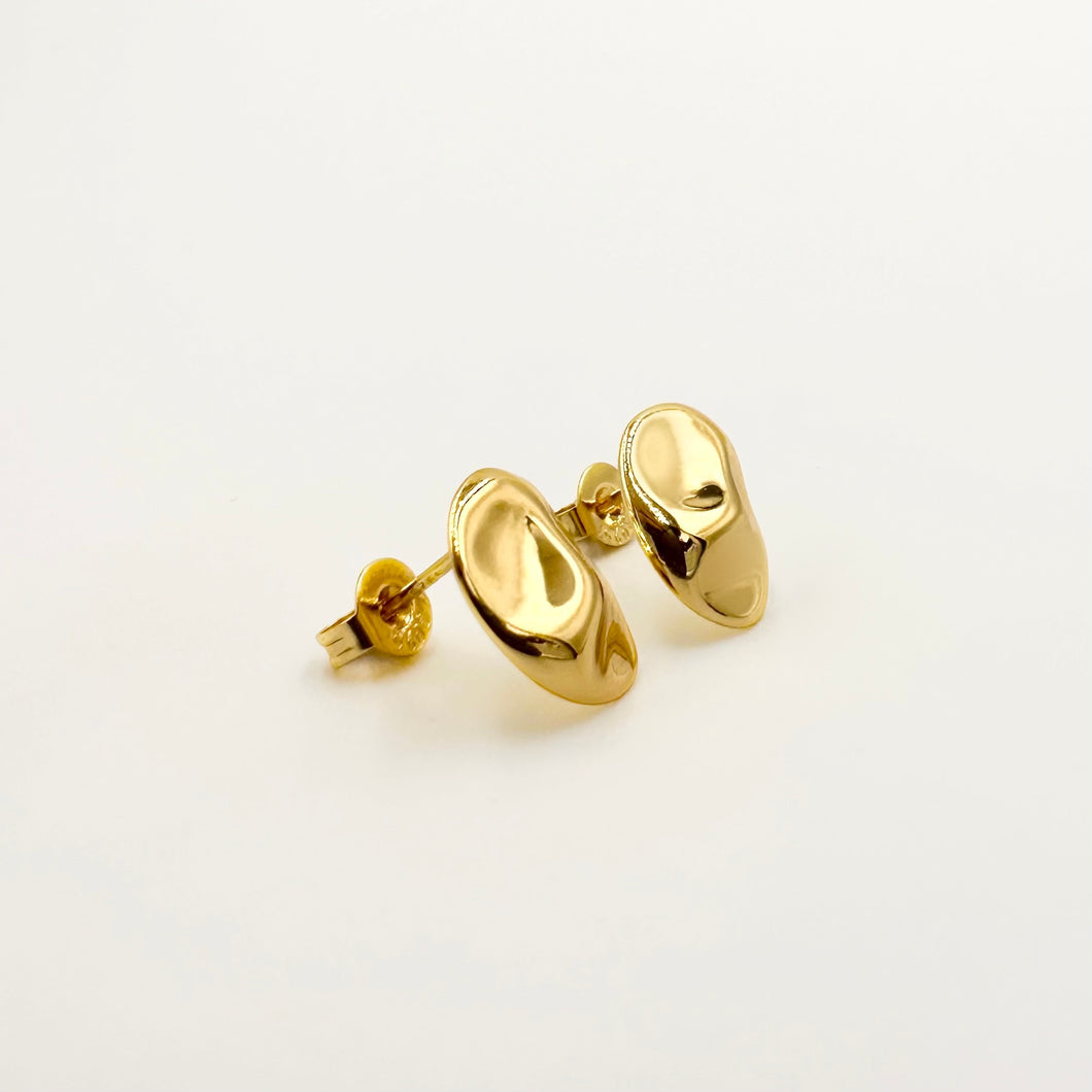 Hammered Oval Stud Earrings | 18k Gold