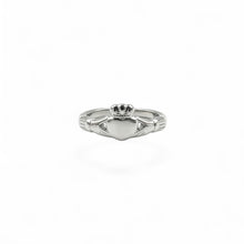 Load image into Gallery viewer, Claddagh Ring | Available in Silver &amp; Gold | Size 5-9
