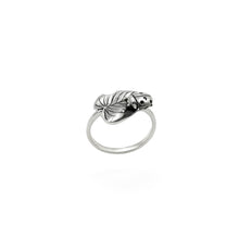 Load image into Gallery viewer, Leaf &amp; Lady Bug Ring | 925 Sterling Silver | Size 6-10
