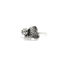 Load image into Gallery viewer, Leaf &amp; Lady Bug Ring | 925 Sterling Silver | Size 6-10
