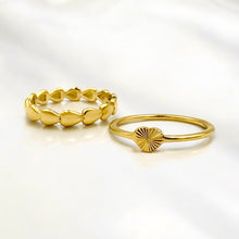 Load image into Gallery viewer, Ring of Hearts | 18k Gold Fill | Size 6-9
