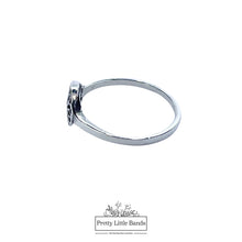 Load image into Gallery viewer, 925 Sterling Silver Mandala Ring, 8mm | Pretty Little Bands
