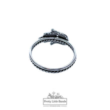 Load image into Gallery viewer, 925 Sterling Silver Filigree Chevron Ring, 12mm | Pretty Little Bands
